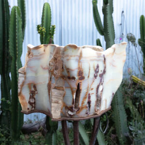 onyx-sculpted-lamp-on-custom-steel-base